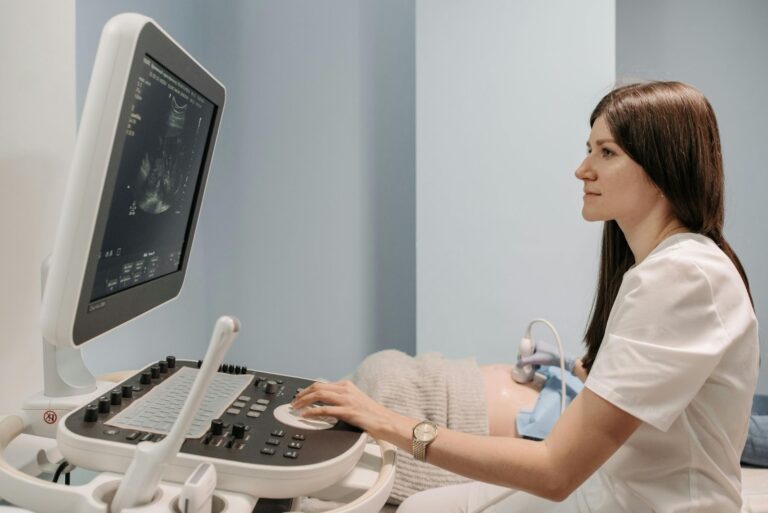 How Early Pregnancy Ultrasounds Work